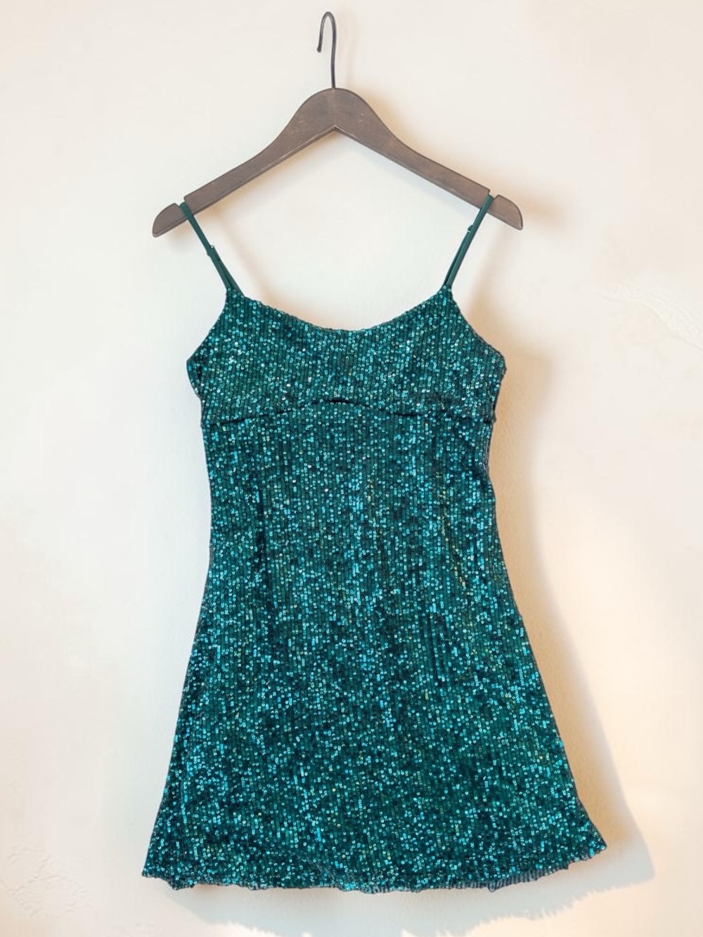 ✨Altar’d State✨Dorothy Hunter Green Sequin Dress✨NWT✨